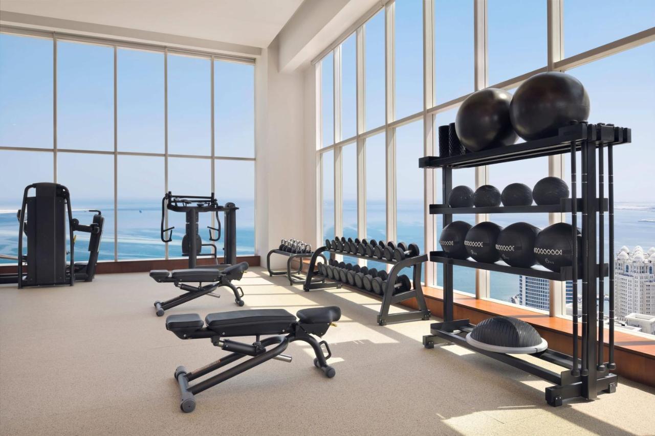 Delta Hotels By Marriott City Center Doha Exterior foto The gym at the Westin Dubai