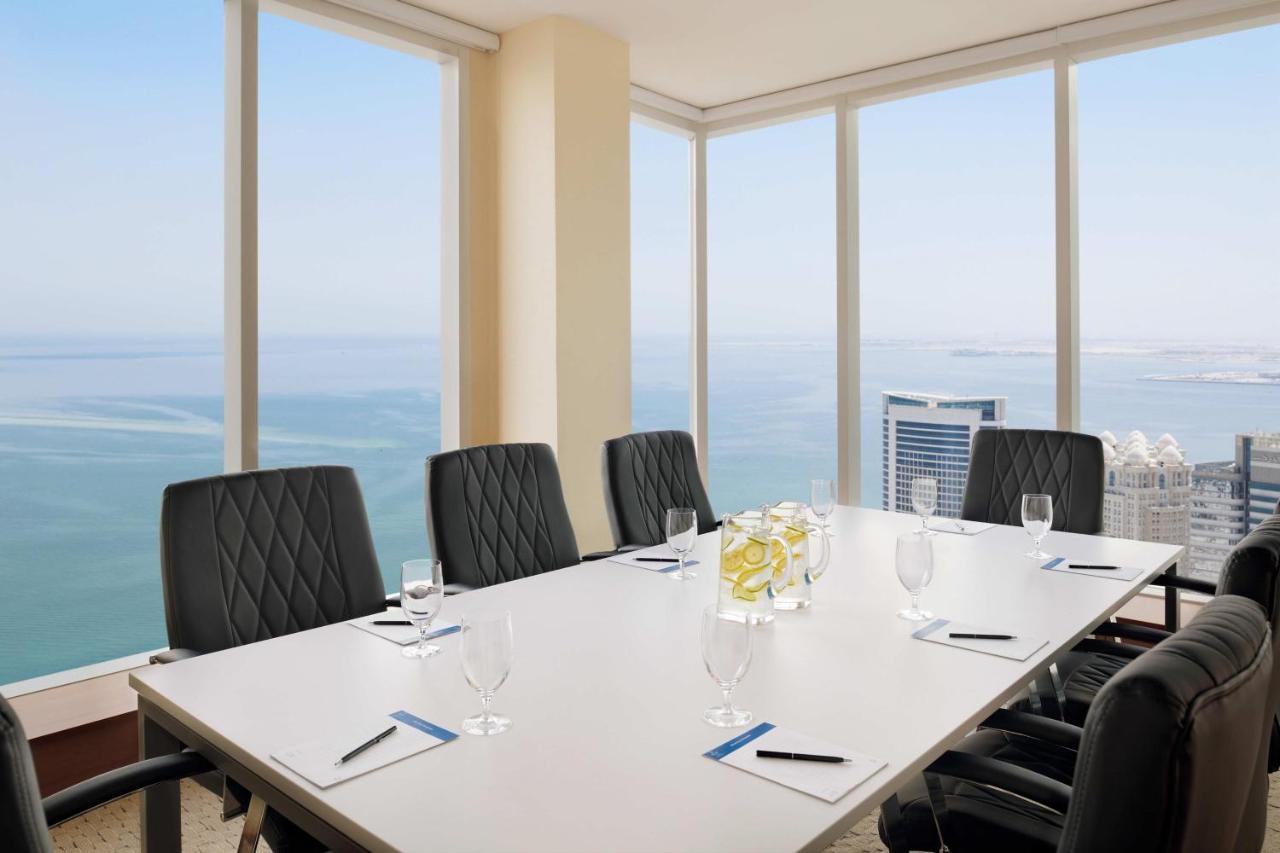Delta Hotels By Marriott City Center Doha Exterior foto Boardroom