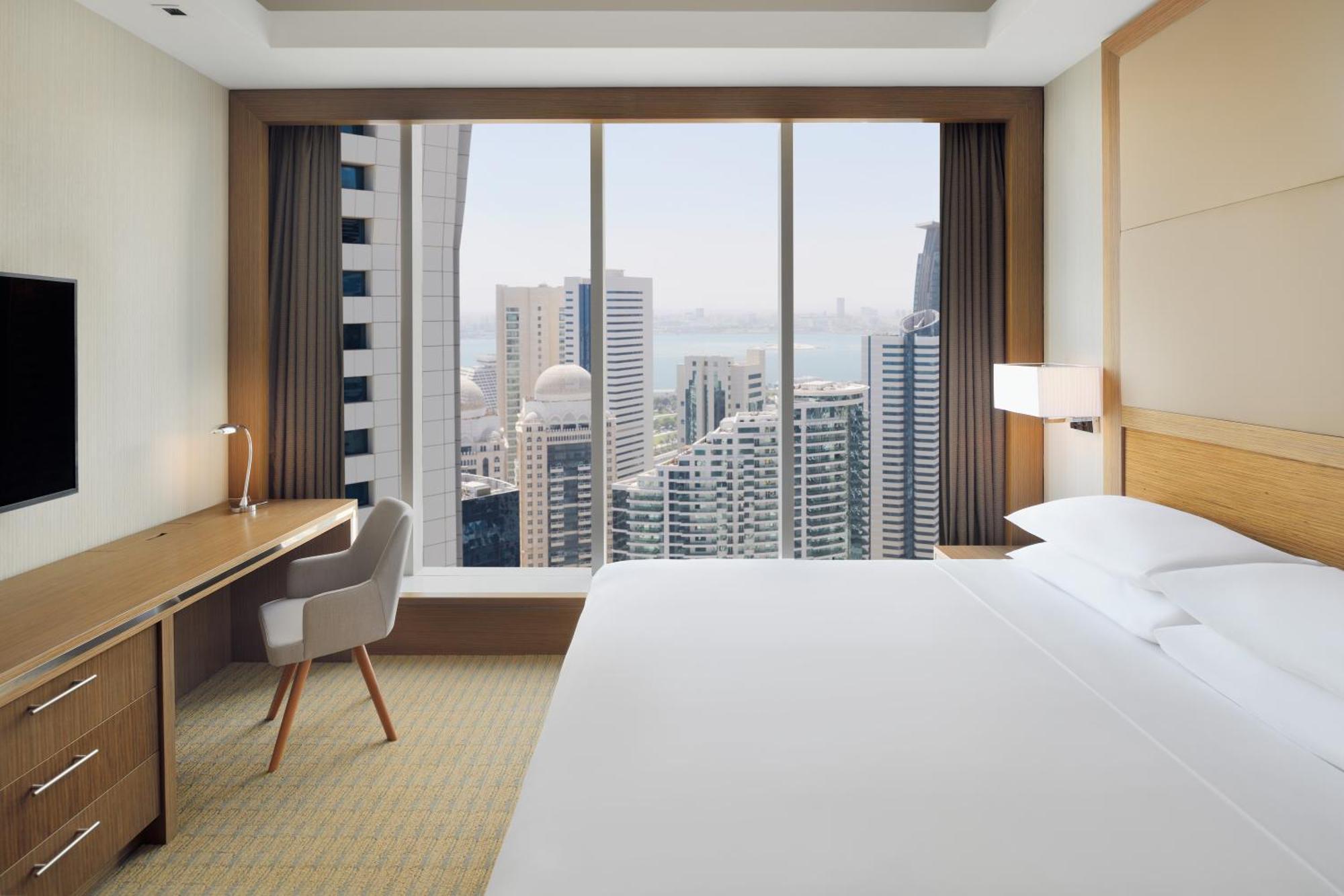Delta Hotels By Marriott City Center Doha Exterior foto Deluxe Room