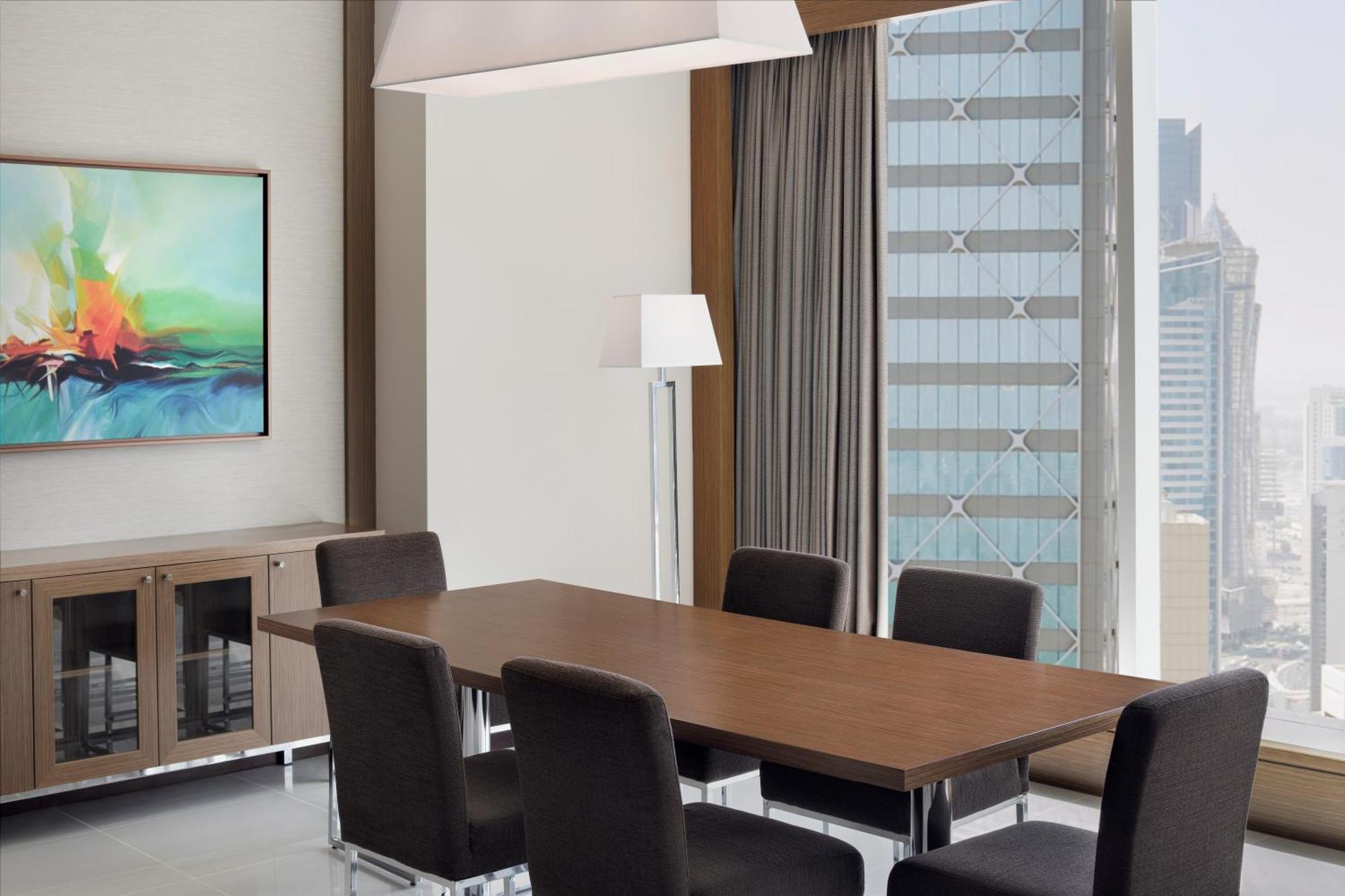 Delta Hotels By Marriott City Center Doha Exterior foto A meeting room at the Four Seasons Hotel, Bangkok